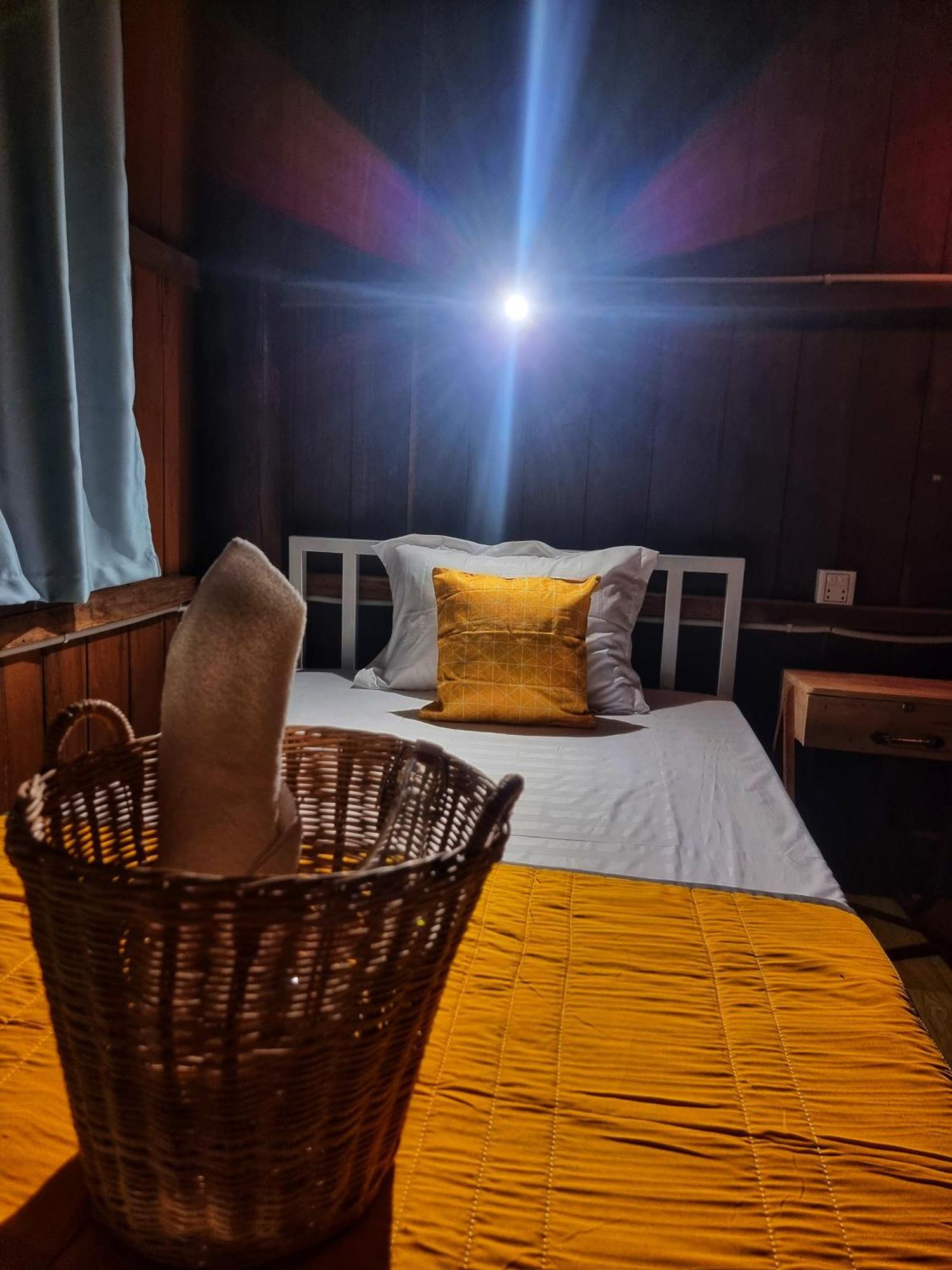 Discover Kratie Homesetay Exterior foto
